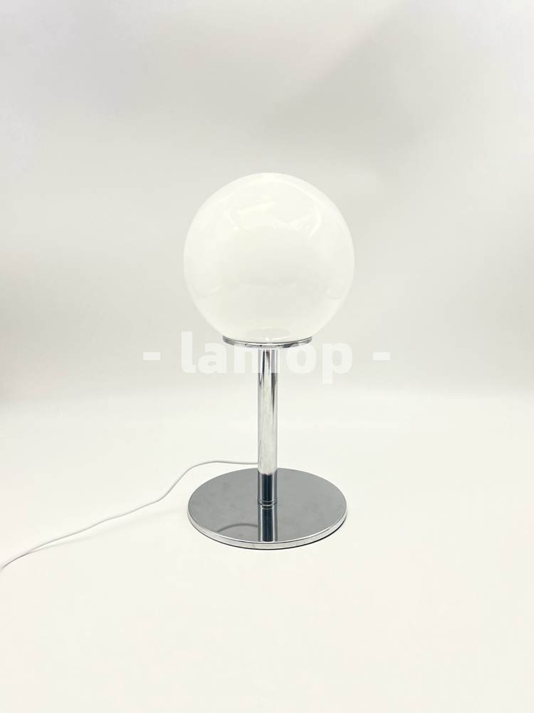 Milky White Solid Globe Chrome - Desk Lamp 评论和价格